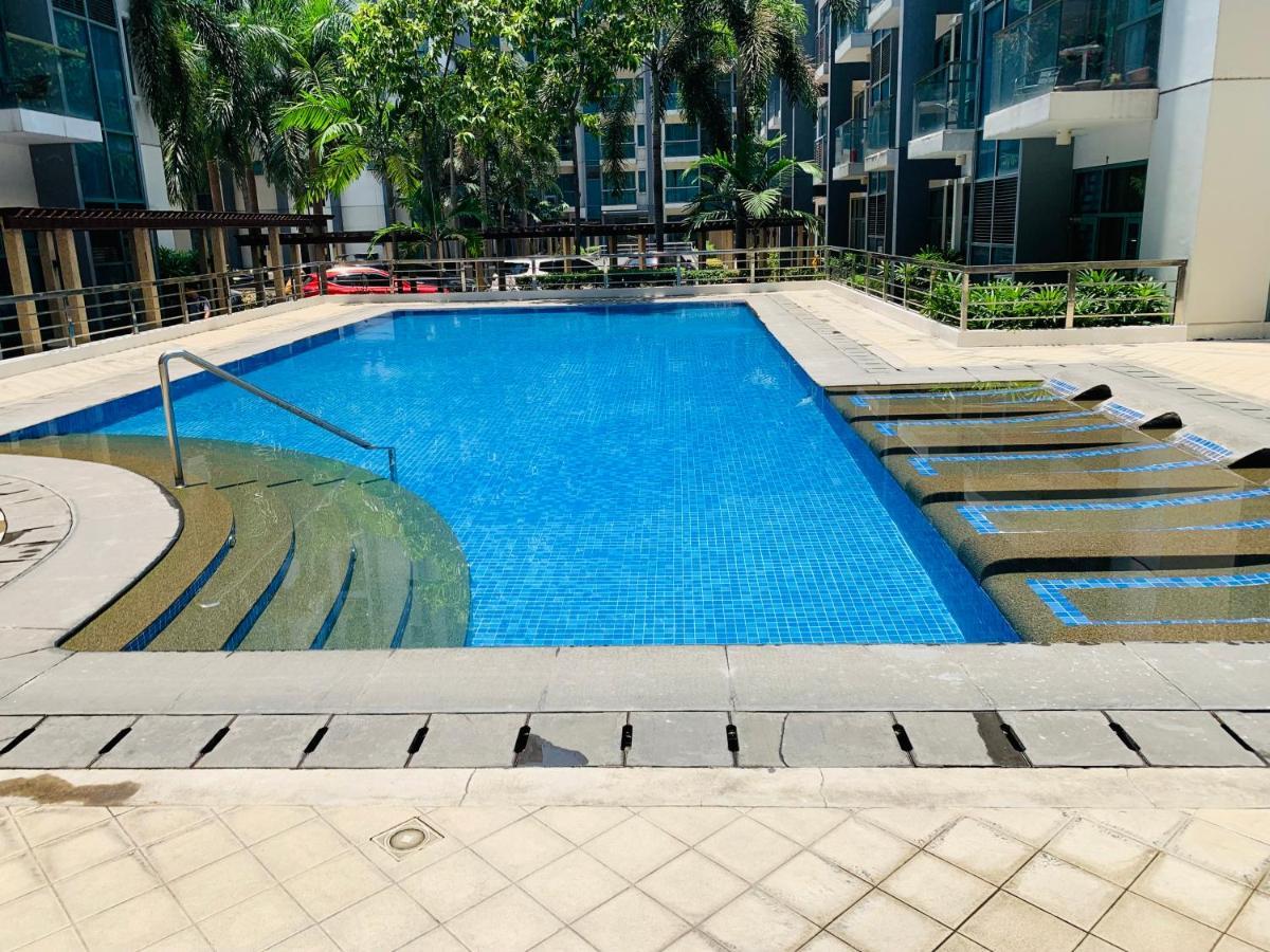 One Palm Tree Villas Condominium - Studio Room With Balcony - Across Terminal 3 Manila Ngoại thất bức ảnh